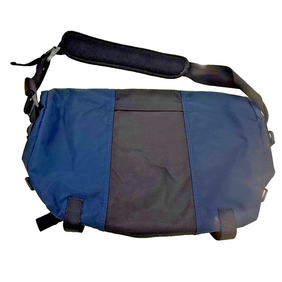 Timbuk2 San Francisco Messenger Bag Cordura Fabric; 19" Wide x 12" Tall; Blue - Picture 2 of 9